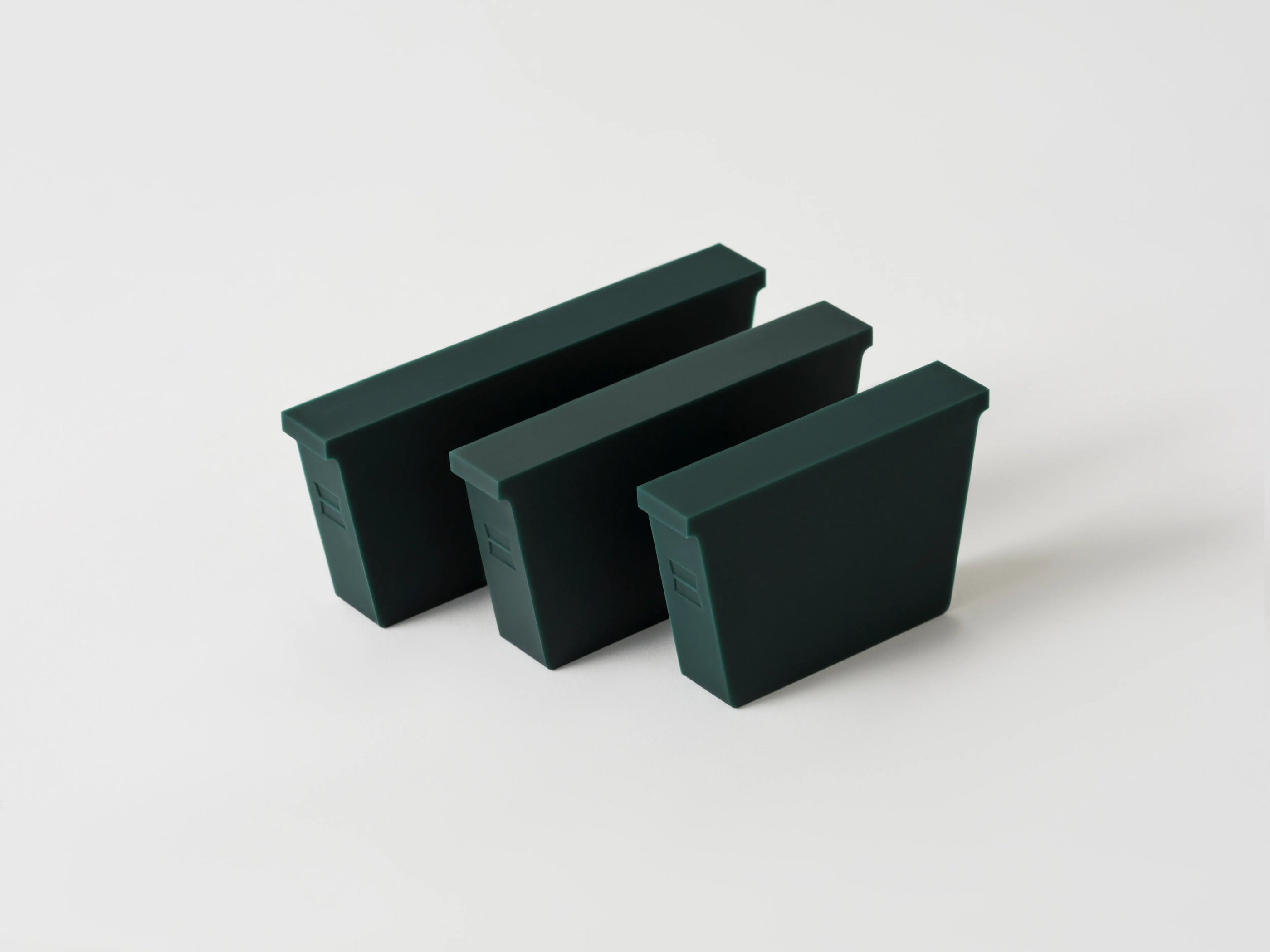 COMPARTMENTO Vide magnetic silicone drawer dividers in Teal, set of three